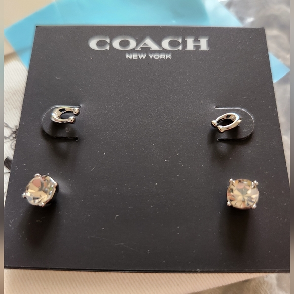 NWT Coach earring set‎ - Picture 6 of 6